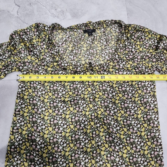 J. Crew XS Ruffle Featherweight Satin Scoopneck Top Floral Stripe - Picture 10 of 10